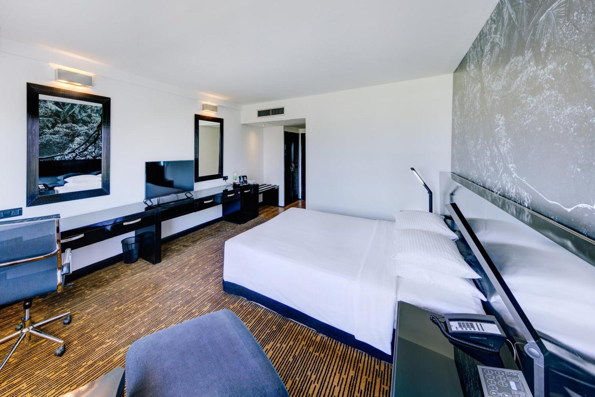 Cinnamon Lakeside Colombo Exterior foto A room at the hotel