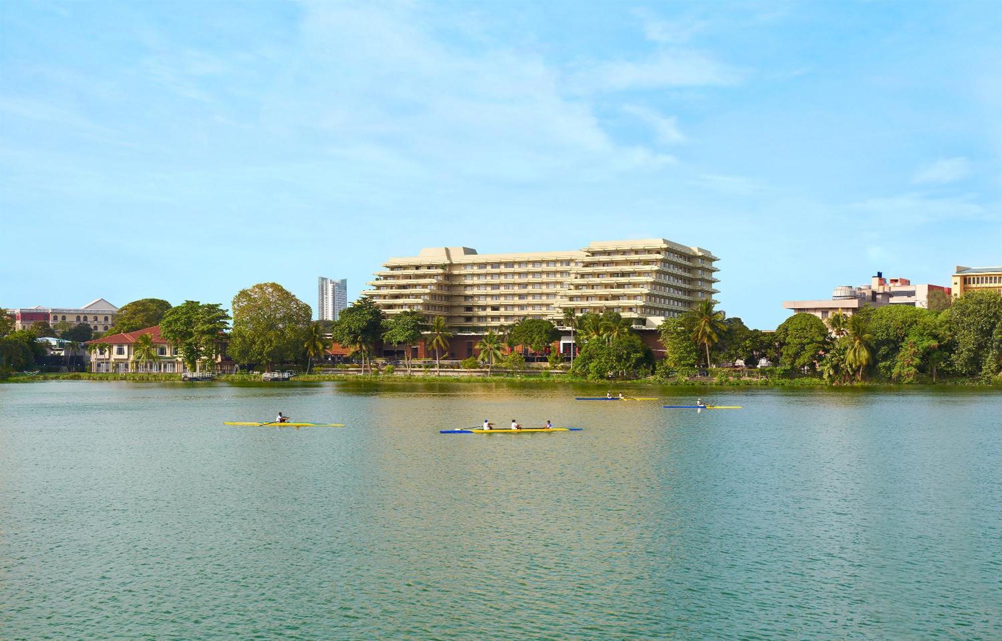 Cinnamon Lakeside Colombo Exterior foto The Taj Bengal