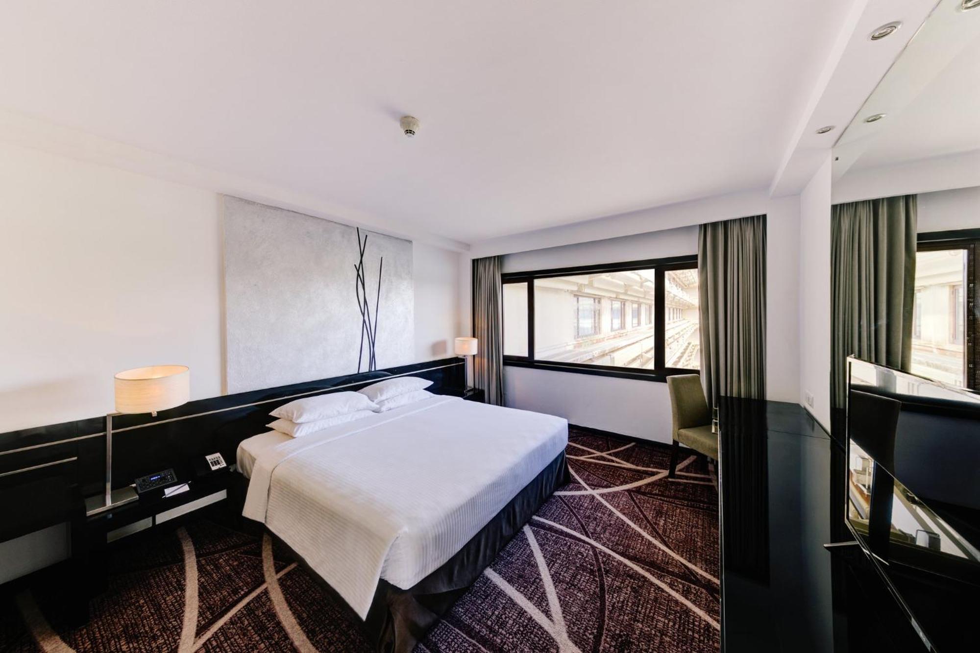Cinnamon Lakeside Colombo Exterior foto Deluxe room